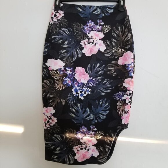 The Fifth Label Remix Crop Top and Skirt 2 Pieces - Picture 10 of 15